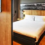 Ibis Отель 2*