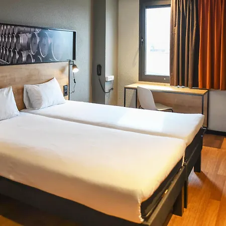 Ibis Hotel