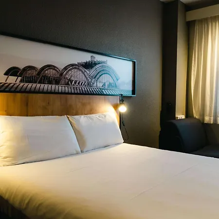 Ibis Hotel