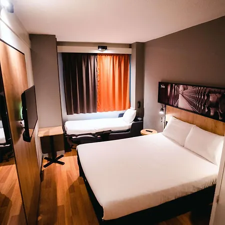 Ibis Hotel