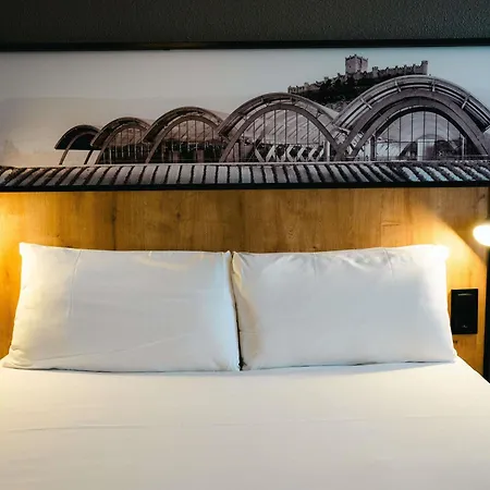 Ibis 2*